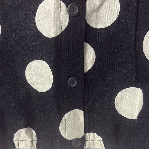 Elegant Black and White Polka Dot Blouse - Picture 3 of 7